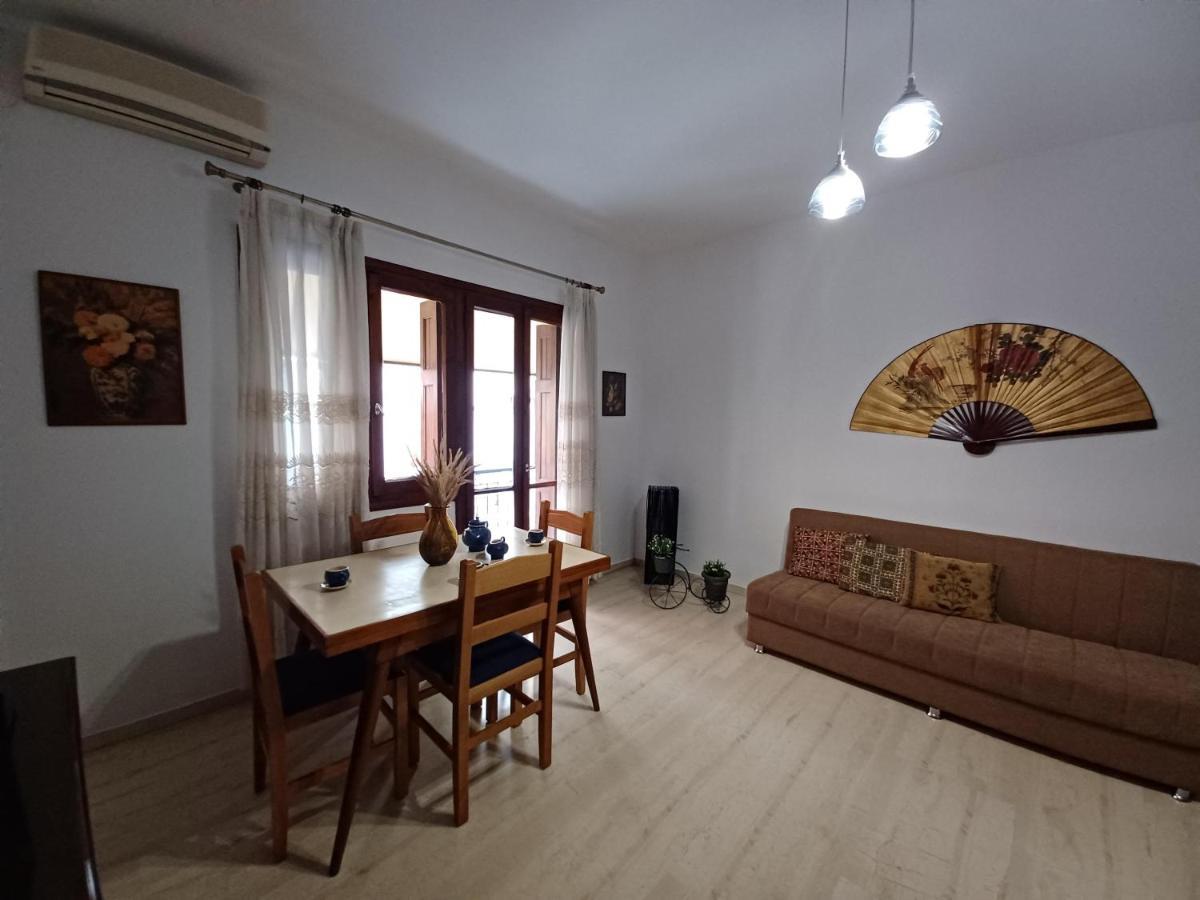 Nina'S Central Apartment Ханья Экстерьер фото