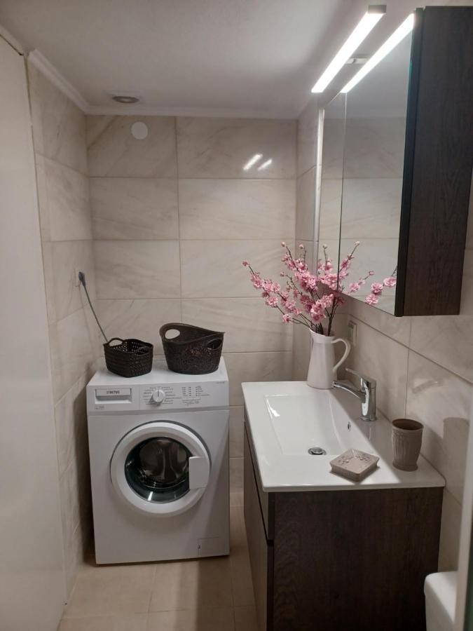 Nina'S Central Apartment Ханья Экстерьер фото